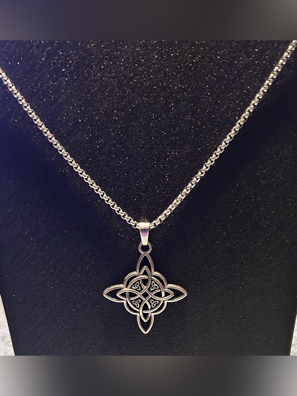 TRILOGY/INFINITY CELTIC/IRISH SILVER-TONE PENDANT NECKLACE/UNISEX/NWOT!